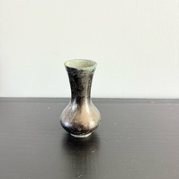 Vintage | Solid Brass Small Vase Made In India Decor Design Gold Metal Patina - Picture 2 of 7